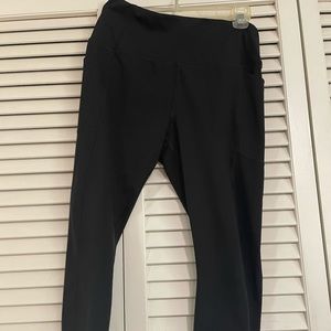 Avia black leggings, size medium